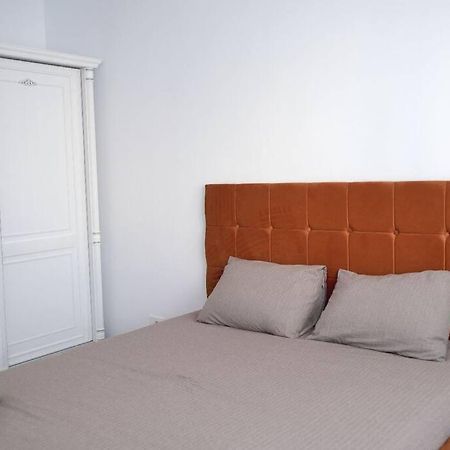 Eliza'S Apartment By Oasis Homes Oradea Exterior foto