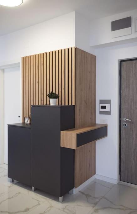 Eliza'S Apartment By Oasis Homes Oradea Exterior foto